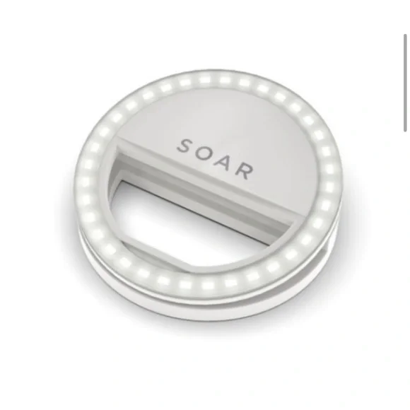 SOLD 🆕 SOAR Tech Elevated Clip-On Selfie Ring Light - Picture 4 of 4